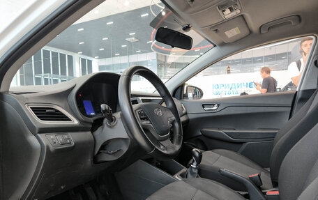 Hyundai Solaris II рестайлинг, 2021 год, 1 099 000 рублей, 20 фотография