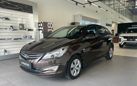 Hyundai Solaris II рестайлинг, 2015 год, 1 170 000 рублей, 1 фотография