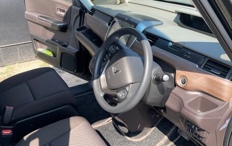 Honda Freed II, 2019 год, 1 650 000 рублей, 20 фотография