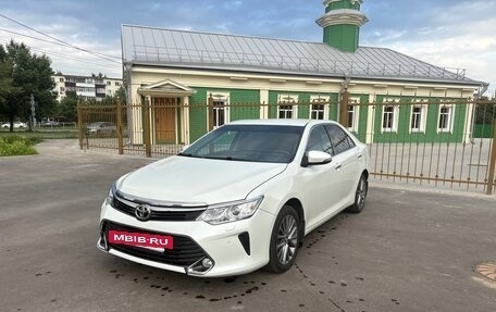 Toyota Camry, 2016 год, 2 073 000 рублей, 2 фотография