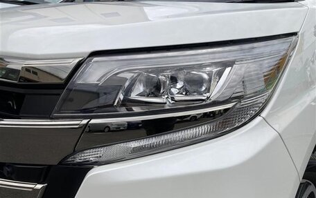 Toyota Noah III, 2021 год, 1 807 000 рублей, 2 фотография