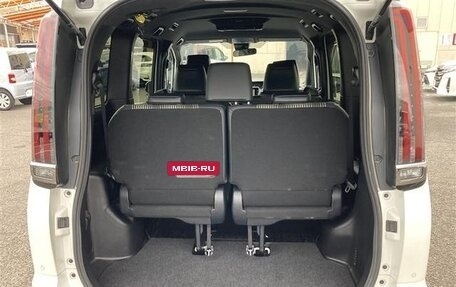 Toyota Noah III, 2021 год, 1 807 000 рублей, 11 фотография