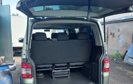 Volkswagen Caravelle T5, 2008 год, 1 450 000 рублей, 4 фотография