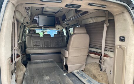 GMC Savana I, 2004 год, 1 290 000 рублей, 2 фотография