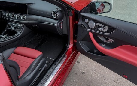 Mercedes-Benz E-Класс, 2018 год, 4 770 000 рублей, 30 фотография