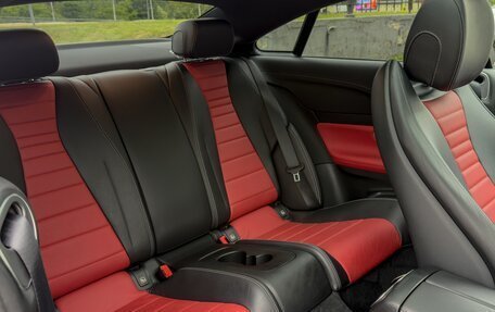 Mercedes-Benz E-Класс, 2018 год, 4 770 000 рублей, 32 фотография