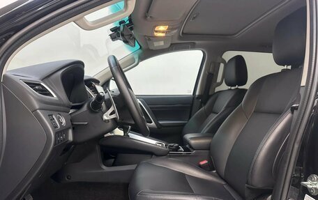 Mitsubishi Montero Sport, 2022 год, 3 990 000 рублей, 23 фотография