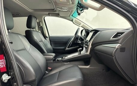 Mitsubishi Montero Sport, 2022 год, 3 990 000 рублей, 26 фотография