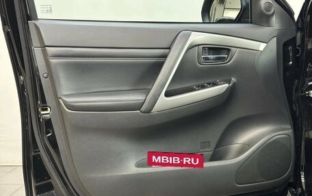 Mitsubishi Montero Sport, 2022 год, 3 990 000 рублей, 32 фотография