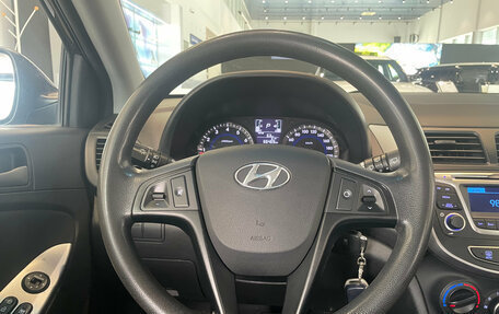 Hyundai Solaris II рестайлинг, 2015 год, 1 170 000 рублей, 10 фотография