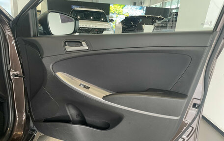 Hyundai Solaris II рестайлинг, 2015 год, 1 170 000 рублей, 25 фотография