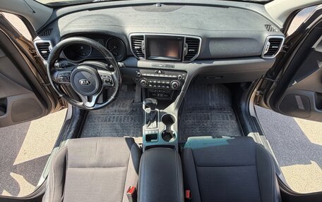KIA Sportage IV рестайлинг, 2018 год, 1 850 000 рублей, 21 фотография