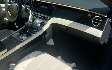 Bentley Continental GT III, 2024 год, 34 000 000 рублей, 9 фотография