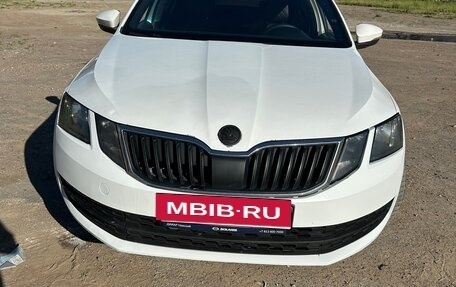 Skoda Octavia, 2018 год, 750 000 рублей, 2 фотография