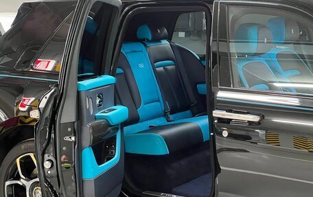 Rolls-Royce Cullinan, 2020 год, 37 950 000 рублей, 17 фотография