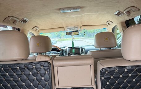 Toyota Land Cruiser 200, 2012 год, 3 100 000 рублей, 10 фотография