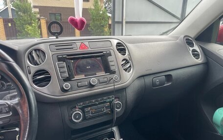 Volkswagen Tiguan I, 2010 год, 750 000 рублей, 14 фотография