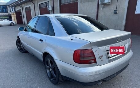Audi A4, 2000 год, 300 000 рублей, 5 фотография