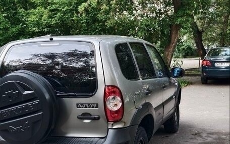 Chevrolet Niva I рестайлинг, 2011 год, 460 000 рублей, 3 фотография