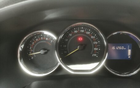 Renault Sandero II рестайлинг, 2015 год, 910 000 рублей, 3 фотография