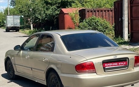 Hyundai Sonata IV рестайлинг, 2005 год, 390 000 рублей, 6 фотография