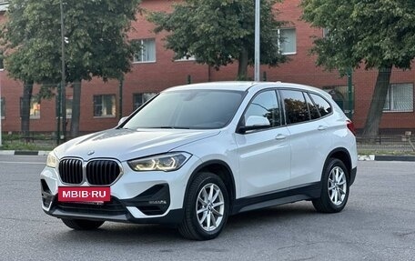 BMW X1, 2019 год, 2 800 000 рублей, 2 фотография