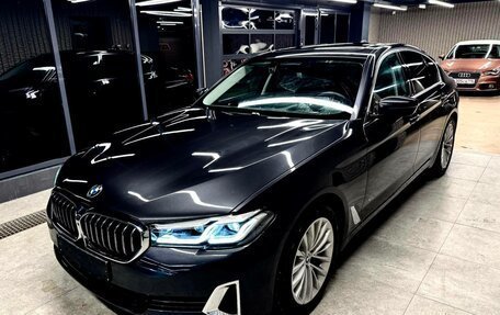 BMW 5 серия, 2023 год, 5 700 000 рублей, 2 фотография