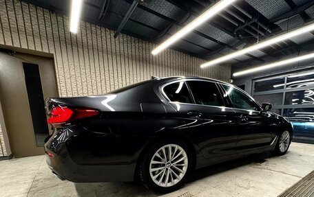 BMW 5 серия, 2023 год, 5 700 000 рублей, 5 фотография