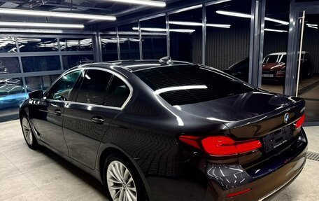 BMW 5 серия, 2023 год, 5 700 000 рублей, 3 фотография
