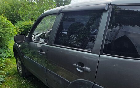 Chevrolet Niva I рестайлинг, 2011 год, 350 000 рублей, 3 фотография