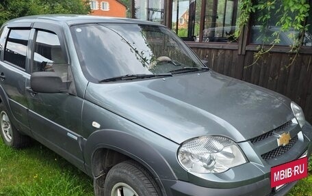 Chevrolet Niva I рестайлинг, 2011 год, 350 000 рублей, 2 фотография