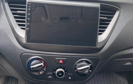 Hyundai Solaris II рестайлинг, 2021 год, 1 200 000 рублей, 6 фотография