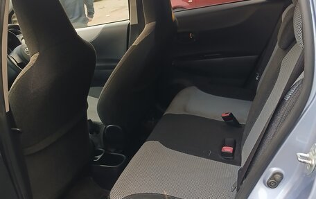 Toyota Vitz, 2013 год, 750 000 рублей, 8 фотография