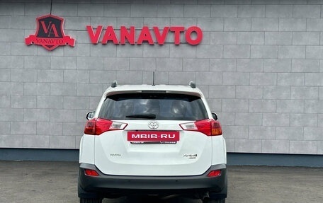 Toyota RAV4, 2013 год, 1 970 000 рублей, 6 фотография