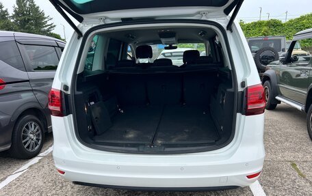 Volkswagen Sharan II, 2017 год, 1 100 000 рублей, 8 фотография