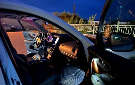 Infiniti FX II, 2010 год, 2 300 000 рублей, 4 фотография