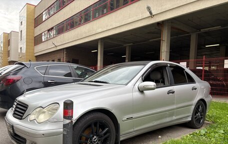 Mercedes-Benz C-Класс, 2004 год, 479 000 рублей, 4 фотография
