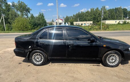 Nissan Almera, 1996 год, 100 000 рублей, 1 фотография