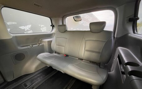 Hyundai Grand Starex Grand Starex I рестайлинг 2, 2012 год, 1 525 000 рублей, 13 фотография