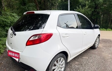 Mazda 2 III, 2011 год, 580 000 рублей, 3 фотография