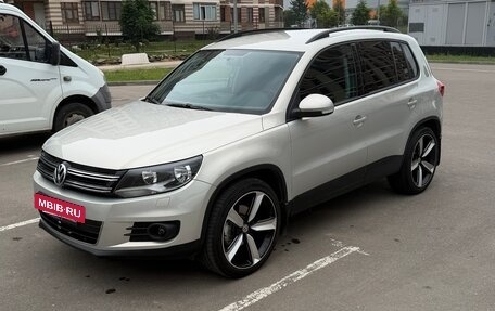 Volkswagen Tiguan I, 2012 год, 1 350 000 рублей, 2 фотография