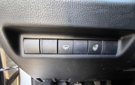 Toyota RAV4, 2021 год, 2 830 000 рублей, 13 фотография