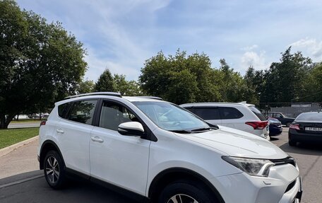 Toyota RAV4, 2015 год, 1 950 000 рублей, 2 фотография