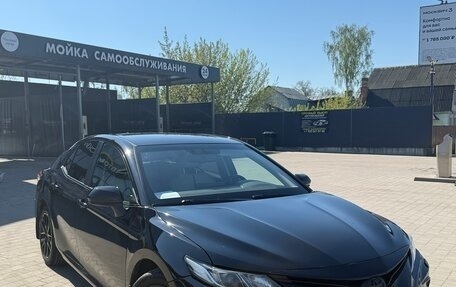 Toyota Camry, 2021 год, 2 800 000 рублей, 2 фотография