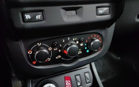 Renault Duster I рестайлинг, 2019 год, 1 368 000 рублей, 16 фотография