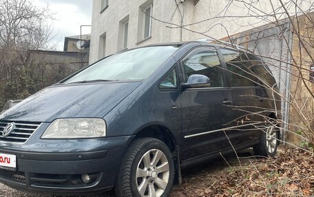 Volkswagen Sharan I рестайлинг, 2005 год, 750 000 рублей, 3 фотография