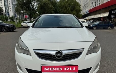 Opel Astra J, 2010 год, 545 000 рублей, 2 фотография