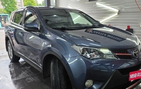 Toyota RAV4, 2013 год, 2 200 000 рублей, 2 фотография