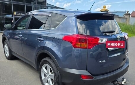 Toyota RAV4, 2013 год, 2 200 000 рублей, 6 фотография