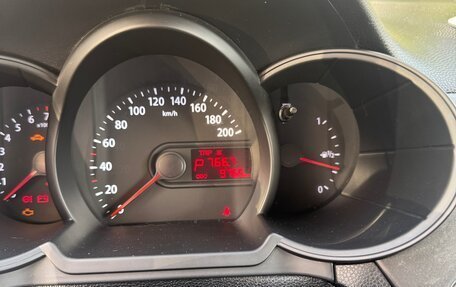 KIA Picanto II, 2011 год, 980 000 рублей, 10 фотография